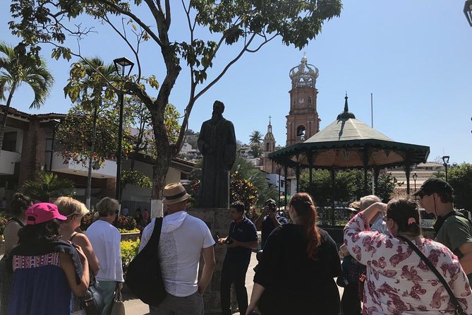 Full-Day Puerto Vallarta City Highlights Tour - Is it suitable for families and cruise passengers?