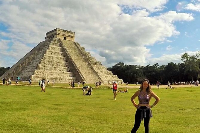 Full Day Tour to Visit Chichen Itza Saamal Cenote and Valladolid - What this $49.99 Chichen Itza tour really offers