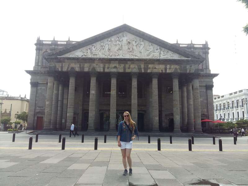 Guadalajara: Culture, Architecture, and Market Walking Tour - Cabañas murals and the important opening-hours caveat