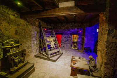 Mummies, Mines and Tunnels Guided Group Tour