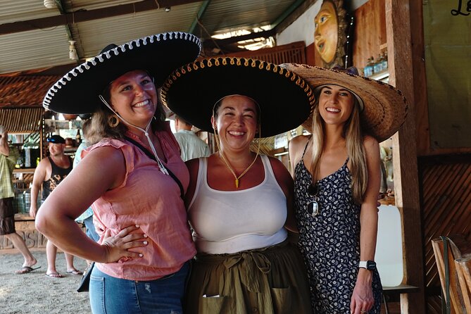 Guided tour of an ancestral Mezcal distillery with transport - The tasting: six spirits and local snacks