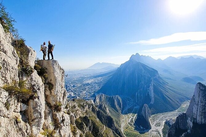 Hiking Climbing And Rappelling In The Eaglets Nest - Who will enjoy this mountain day