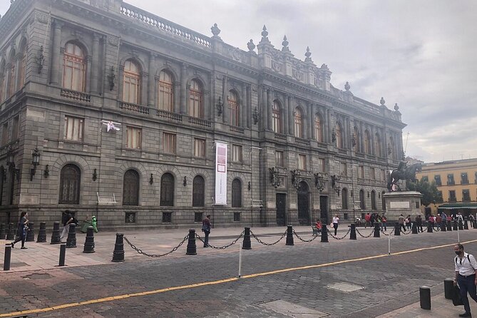 Historic Downtown Walking Tour - Finishing at Palacio de Bellas Artes