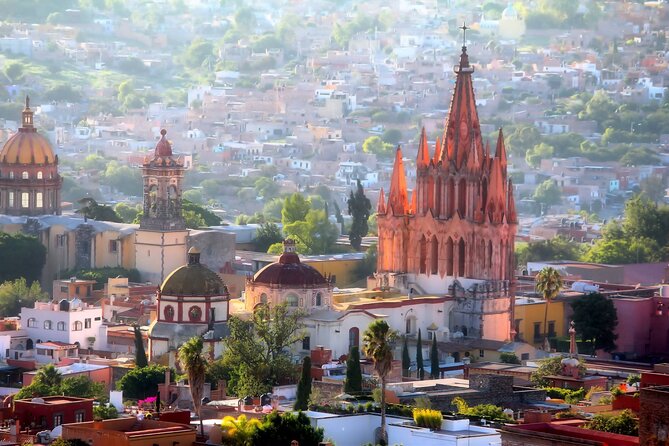 Historical and Cultural Walking Tour of San Miguel de Allende - Casa del Mayorazgo de Canal and the families behind the city