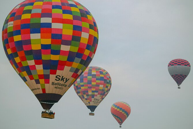 Hot Air Balloon Flight and Tour of the Majestic Pyramids - Exploring Teotihuacan without a guide