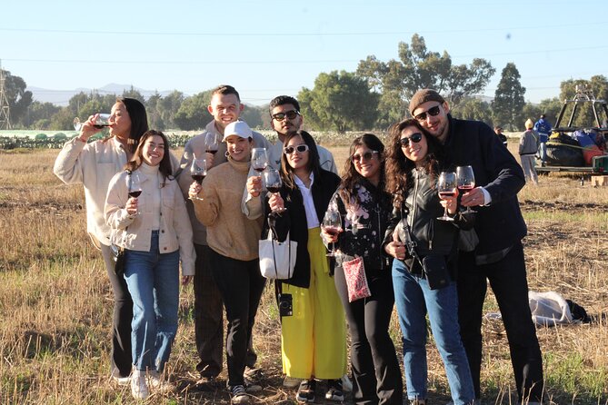 Hot air balloon ride with breakfast in Cueva from CDMX - One hour above the Teotihuacán Valley