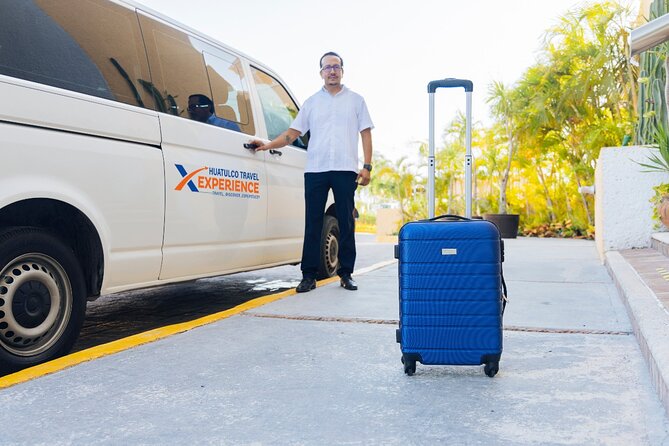 Huatulco Airport: Shared Transfer to/from Huatulco Hotels - Finding the representative at the airport