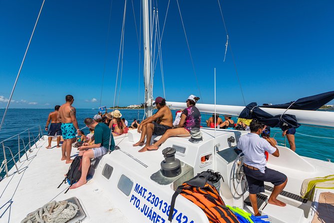 Isla Mujeres Catamaran, Open Bar & Optional Buffet and pick up - Sailing across the Caribbean from Cancun