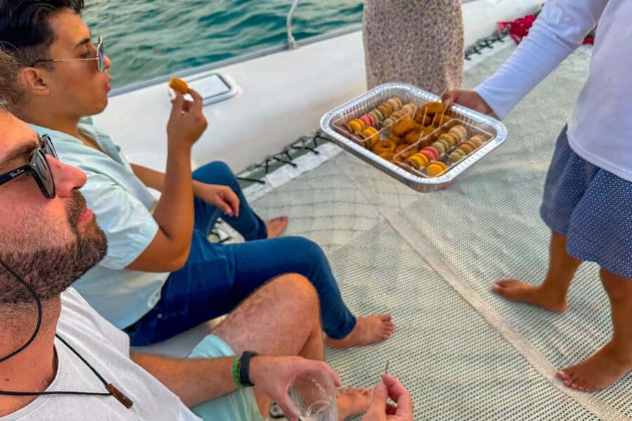 Isla Mujeres: Catamaran Ride with Open Bar, Snorkeling, and Lunch - Should you book this Isla Mujeres catamaran tour?