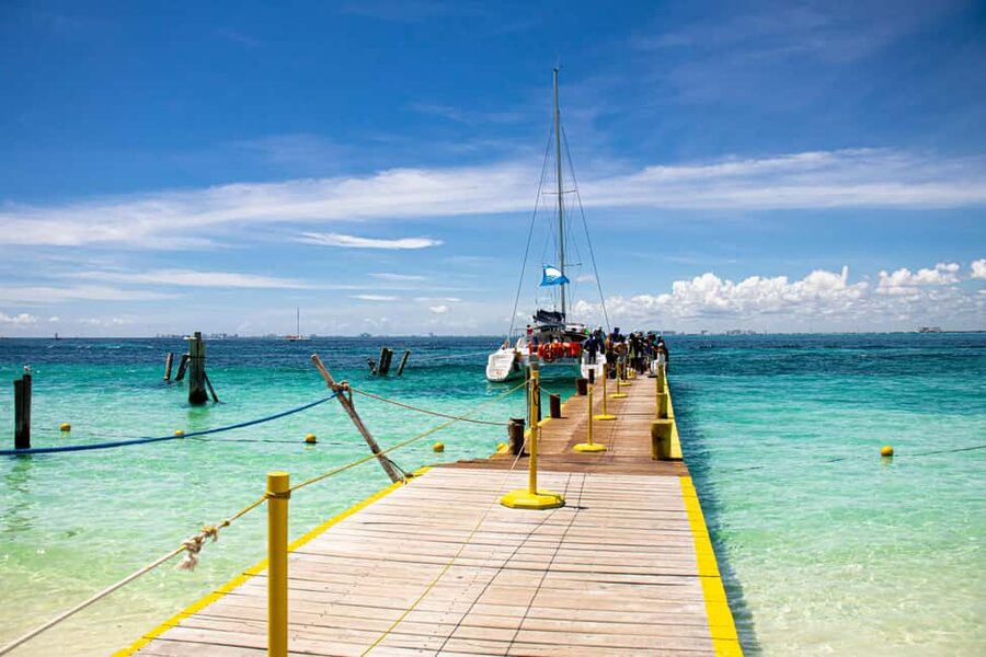 Isla Mujeres: Catamaran Ride with Open Bar, Snorkeling, and Lunch - Playa Norte gives you the best beach hour