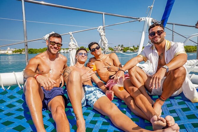 Isla Mujeres Cruise with Beach Club, Snorkel, Lunch and Open Bar - Three hours to explore Isla Mujeres