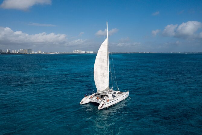 Isla Mujeres Plus by Albatros Catamarans - Sailing from Cancun on the Albatros catamaran