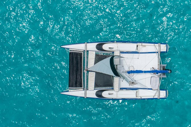 Isla Mujeres Premium Tour in Private Catamaran with Lunch - Two hours at Playa Norte