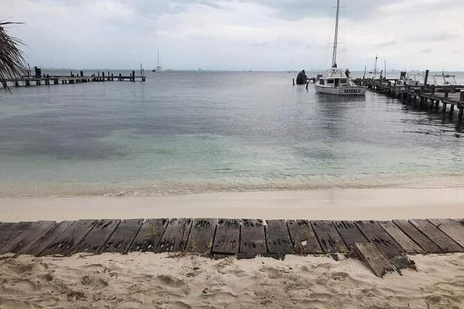 Isla Mujeres Premium Tour in Private Catamaran with Lunch - Is $1,050 a fair price for up to 14 people?