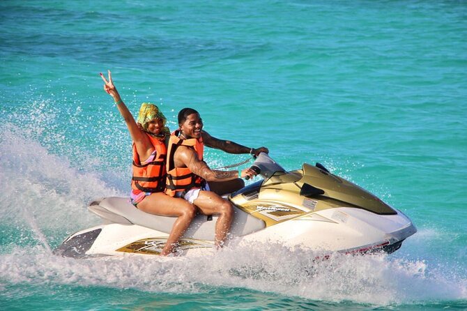 Jet Ski Rental in Cancun for 2 People - Riding the turquoise sea or Nichupte Lagoon