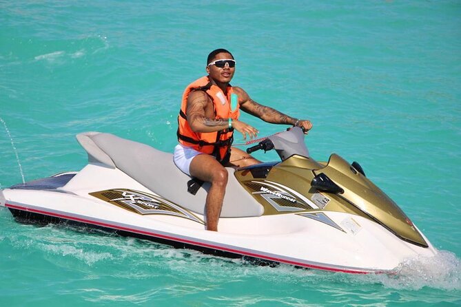 Jet Ski Rental in Cancun for 2 People - What the equipment and safety setup are like