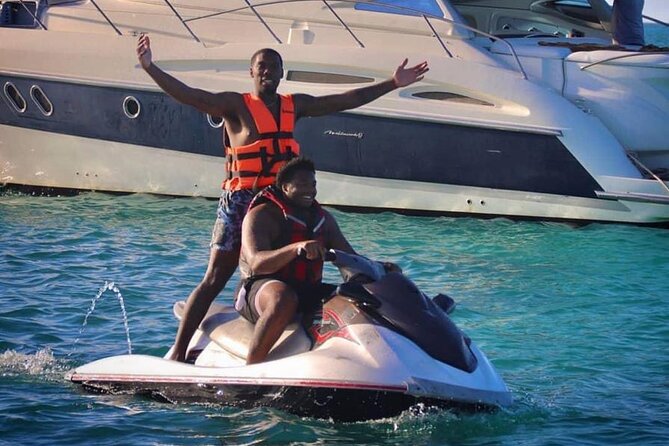 Jet Ski Rental in Cancun for 2 People - The storage problem you should solve before arrival