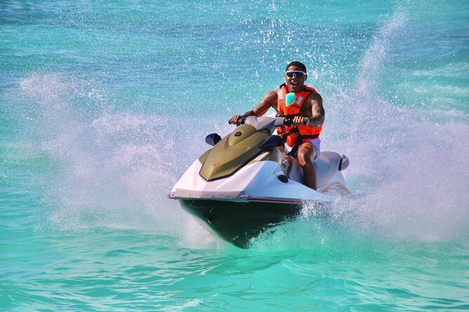 Jet Ski Rental in Cancun for 2 People - The briefing with Jorge or the Cancun Jetski team