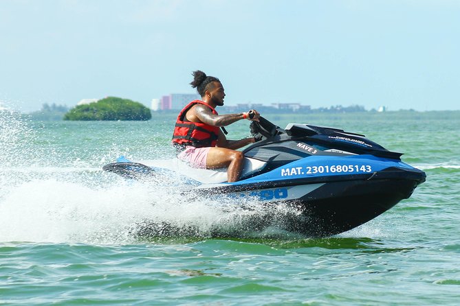 Jet Ski Rentals in Cancun: 30-Minute Option (Shared Jetski) - The guide service and the feel of the outing