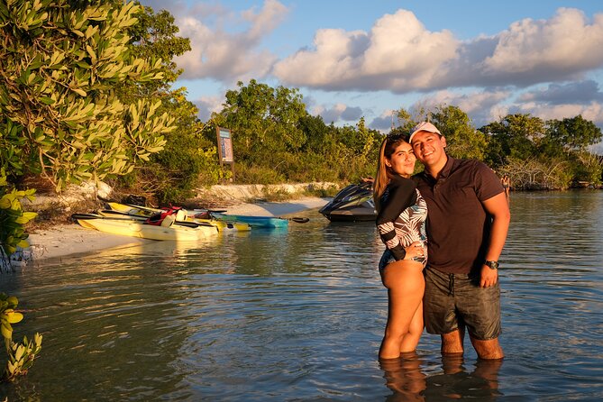Kayaking Tour in Cancun - What the small group changes