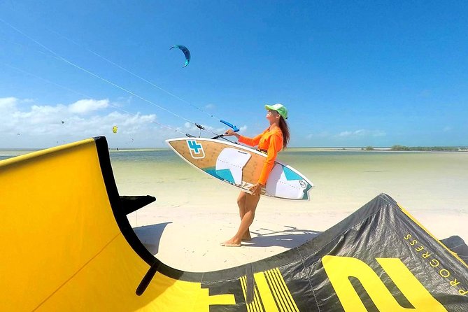 Kitesurfing lessons in Isla Holbox - What happens during the three-hour class