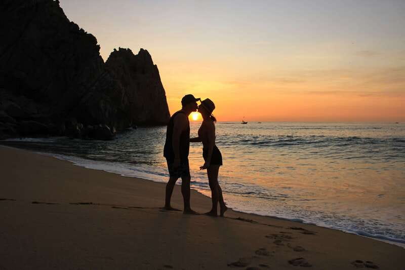 Los Cabos: Kayak to The Arch & Snorkel + Transport & Photos - Paddling toward the Arch of Cabo San Lucas
