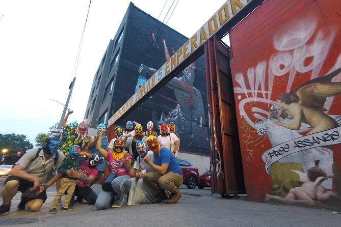 Lucha Libre Experience in Mexico City - What the guides add to the night