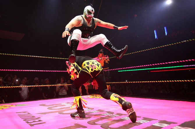 Lucha Libre Tickets & Tacos & Beer & Mezcal - BEST NIGHT EVER! - Starting in Roma Norte with tacos and drinks