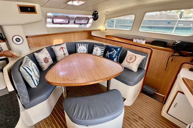 Luxury Sailing catamaran charter in Cabo San Lucas all inclusive - The Arch makes the first major stop