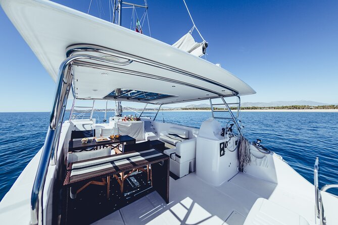 Luxury Whale Watch Cruise to The Arch Los Cabos - What the small group changes