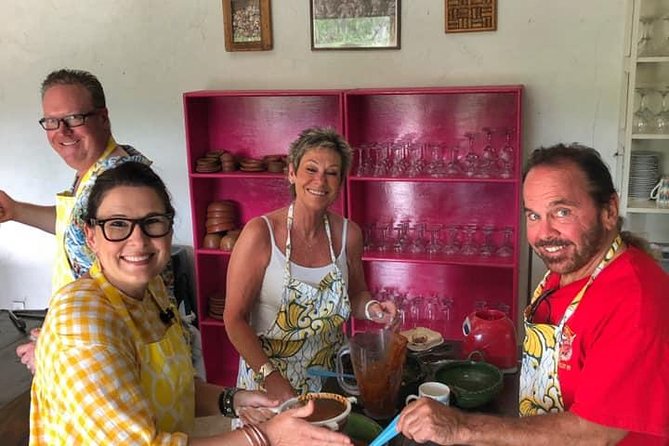 Mama's Kitchen - A 9 a.m. start and a drive beyond the resort zone