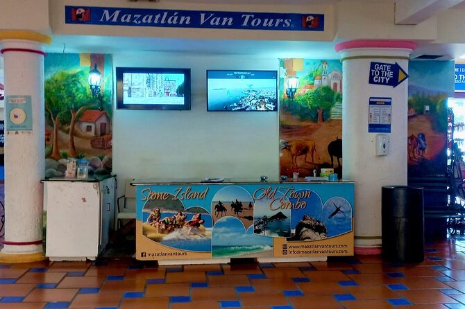 Mazatlan City Sightseeing Tour with Shopping Time and Lunch - The Malecón, ocean views, and El Mirador