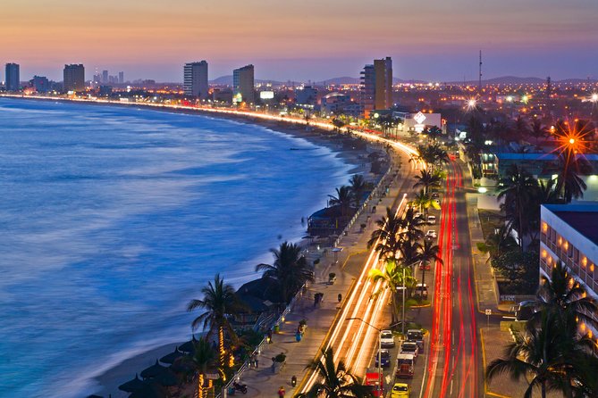 Mazatlan City Sightseeing Tour with Shopping Time and Lunch - Beachside lunch and the real time trade-off
