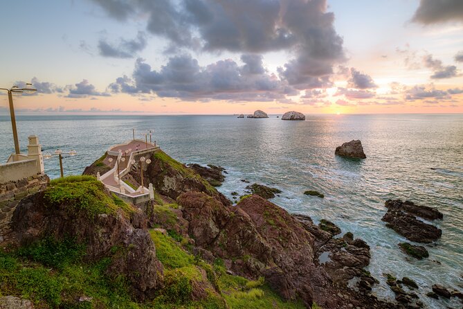 Mazatlan Sightseeing and Golden Zone - Drinks make the air-conditioned ride more comfortable