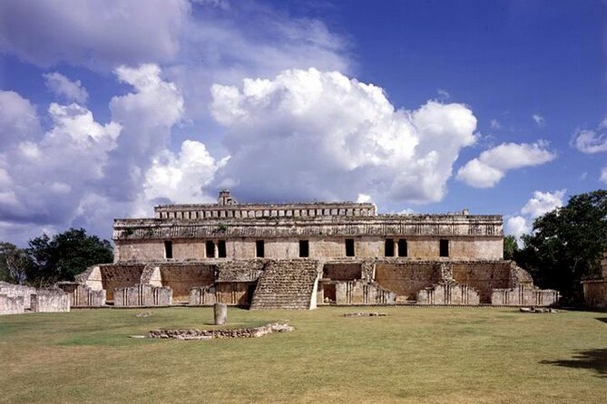 Merida : Guided tour of Uxmal, Kabah and Cenote with Lunch - Lunch and the rhythm of the afternoon