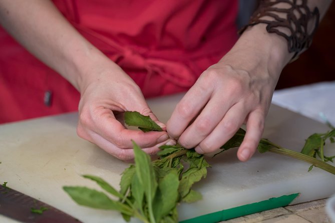 Mexican Cooking Class with Food Market Visit in Mexico City - What you may cook: guacamole, tortillas, and guisados