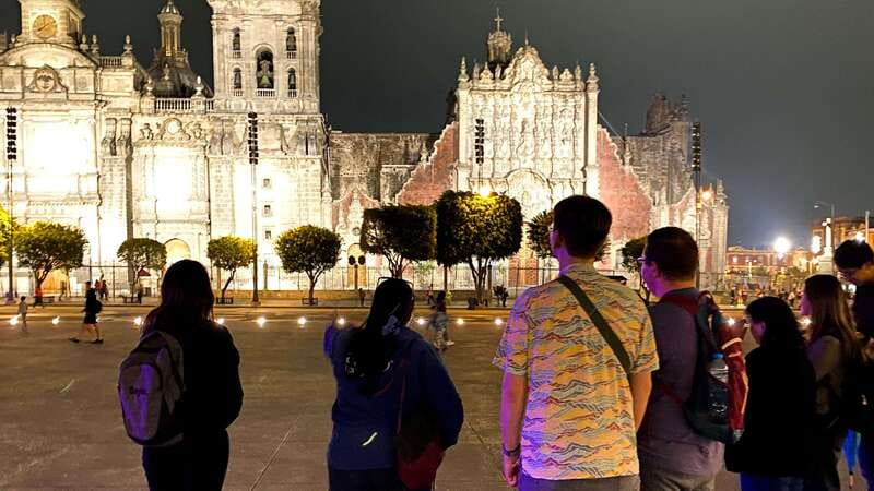 Mexico City at Night Walking tour with optional Torre Latino - The final walk to Torre Latinoamericana