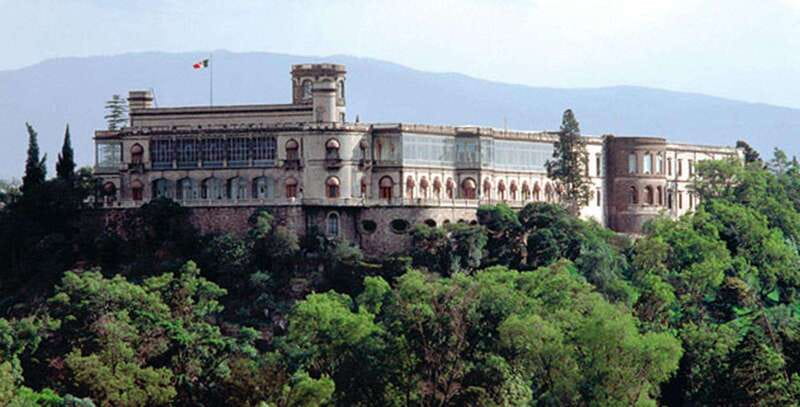 Mexico City: Chapultepec Castle Skip-the-Line Ticket - Balconies with a city-sized payoff