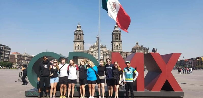 Mexico City: Chapultepec & Reforma Historic Bike Experience - Safety, bicycles, and the small-group setup