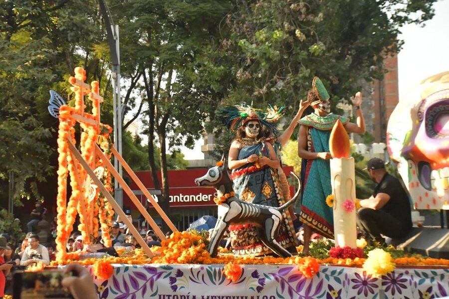 Mexico City: Day of the Dead Guided Tour - Panteón de Dolores and the meaning of the holiday