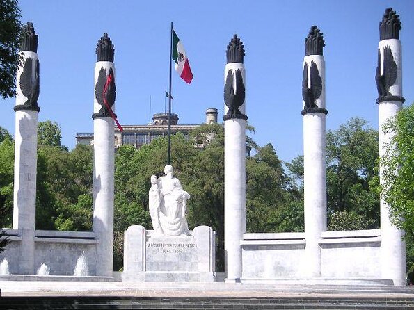 Mexico City E-Bike Tour with a taco and churros stop - Roma Norte and Condesa: the right place to begin
