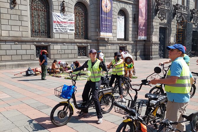 Mexico City E-Bike Tour with a taco and churros stop - How safe and demanding is the riding?