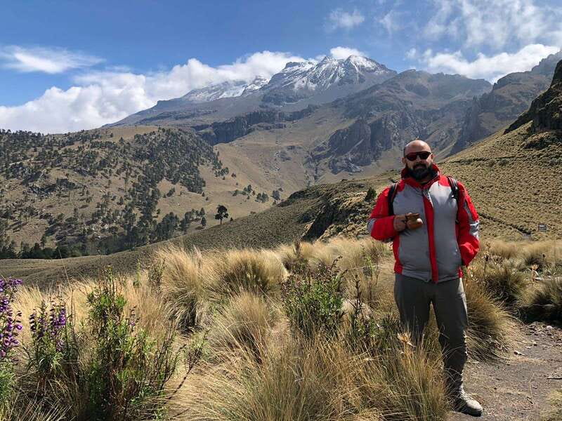 Mexico City: Guided Volcano Trek with Lunch - Weather, views, and the right expectations