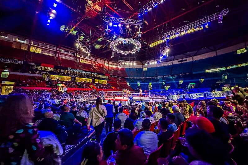 Mexico City: Lucha Libre Show, Walking Tour & Tequila - Arena México on Tuesday, Friday, or Sunday