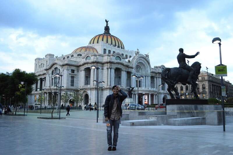 Mexico City Must-see Buildings & Palaces - Bellas Artes: begin with Mexico City’s great cultural landmark