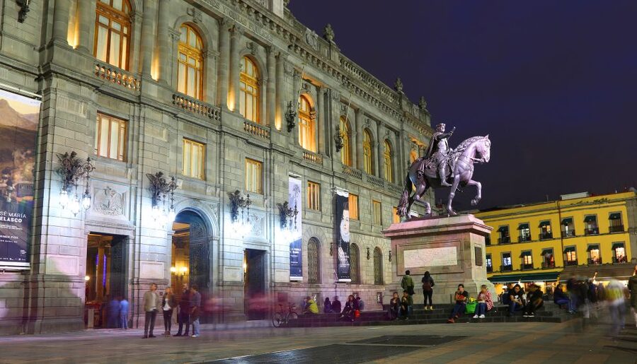 Mexico City: Night City Tour in a Double Decker Bus - What the audio guide adds, and where it falls short