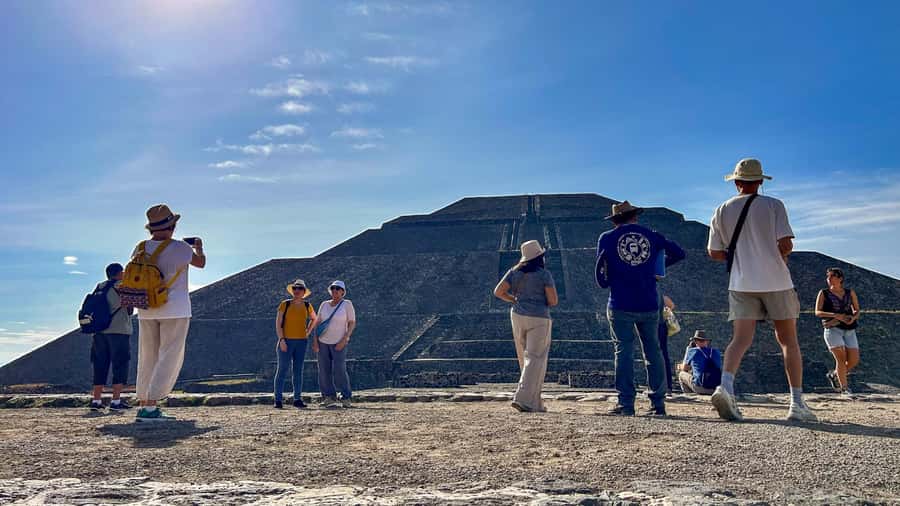 Mexico City: Teotihuacan, Tlatelolco & Guadalupe Shrine Tour - Teotihuacan is the reason most people book