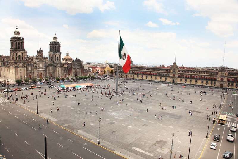 Mexico City tour & Anthropology Museum Tour - The guide and the bilingual setup
