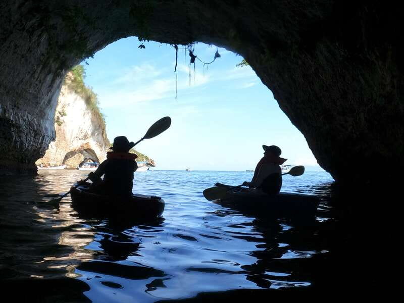 Mismaloya: Los Arcos Bioluminescent Waters Kayak & Cave Tour - Caves, grottos, and the close-up view of Los Arcos