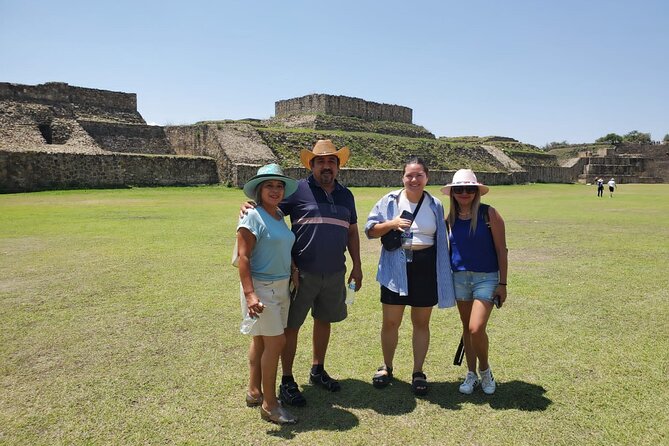 Monte Alban, Alebrijes & Black Pottery: Oaxaca Essential Day Tour - Why this combination works in Oaxaca